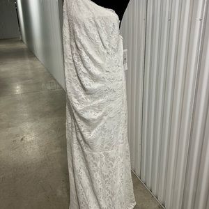 White wedding dress David’s Bridal